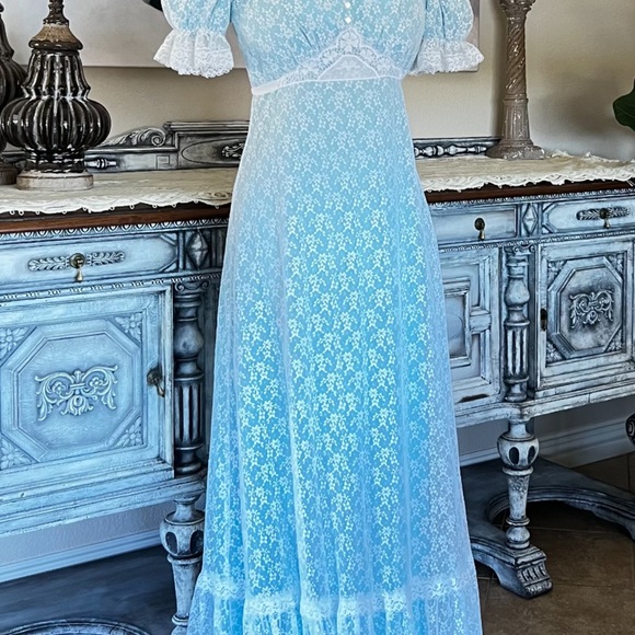 Vintage beautiful dress - Picture 2 of 12